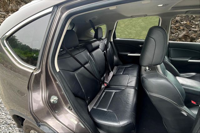 Vehicle image 11 of 32