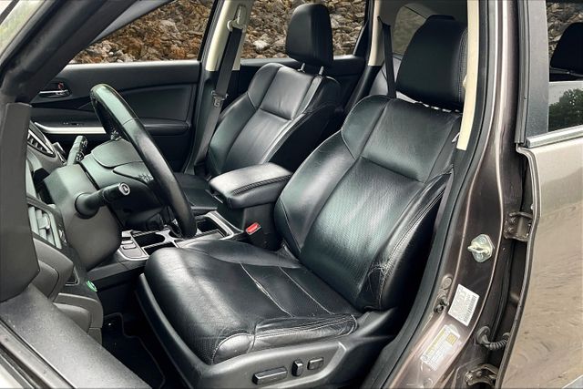 Vehicle image 9 of 32