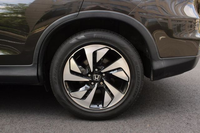 Vehicle image 15 of 55
