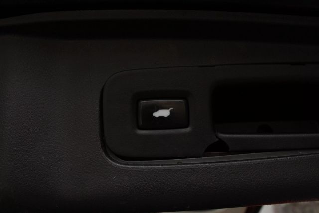 Vehicle image 14 of 55