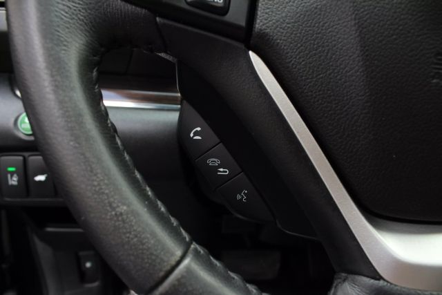 Vehicle image 46 of 55
