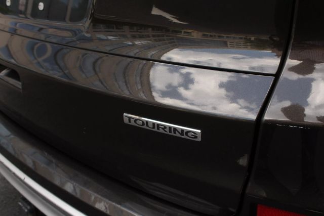 Vehicle image 12 of 55