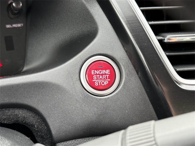 Vehicle image 20 of 23
