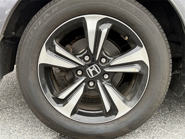 Vehicle image 9 of 23