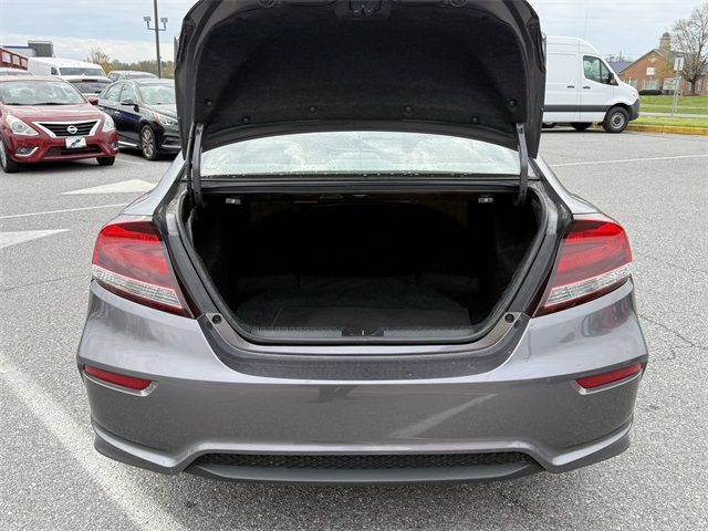 Vehicle image 12 of 23