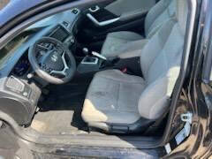 Vehicle image 15 of 19