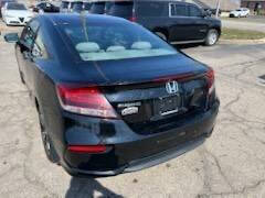 Vehicle image 13 of 19