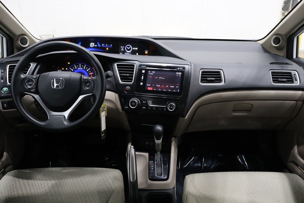 Vehicle image 22 of 36