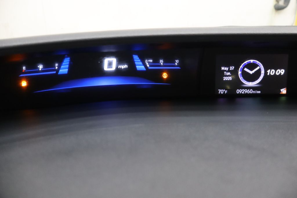 Vehicle image 20 of 36