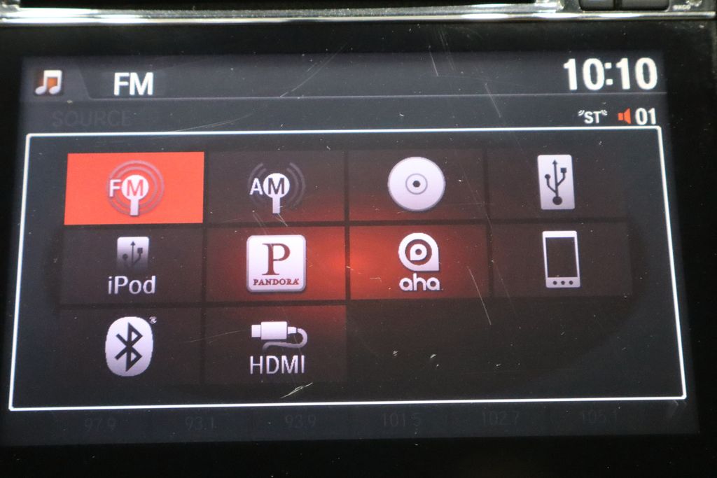 Vehicle image 27 of 36