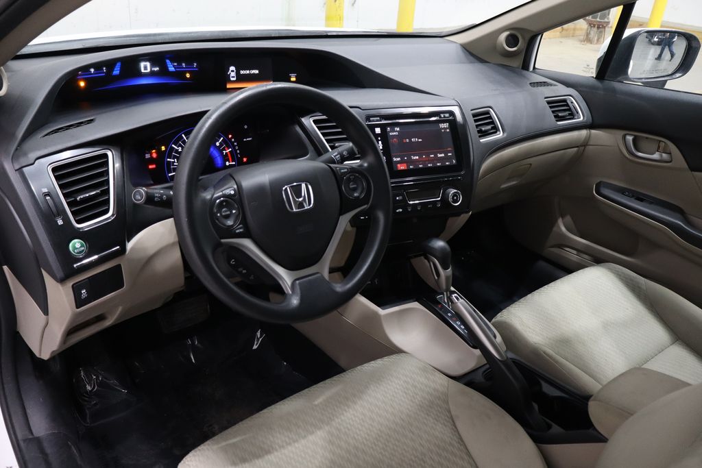 Vehicle image 16 of 36