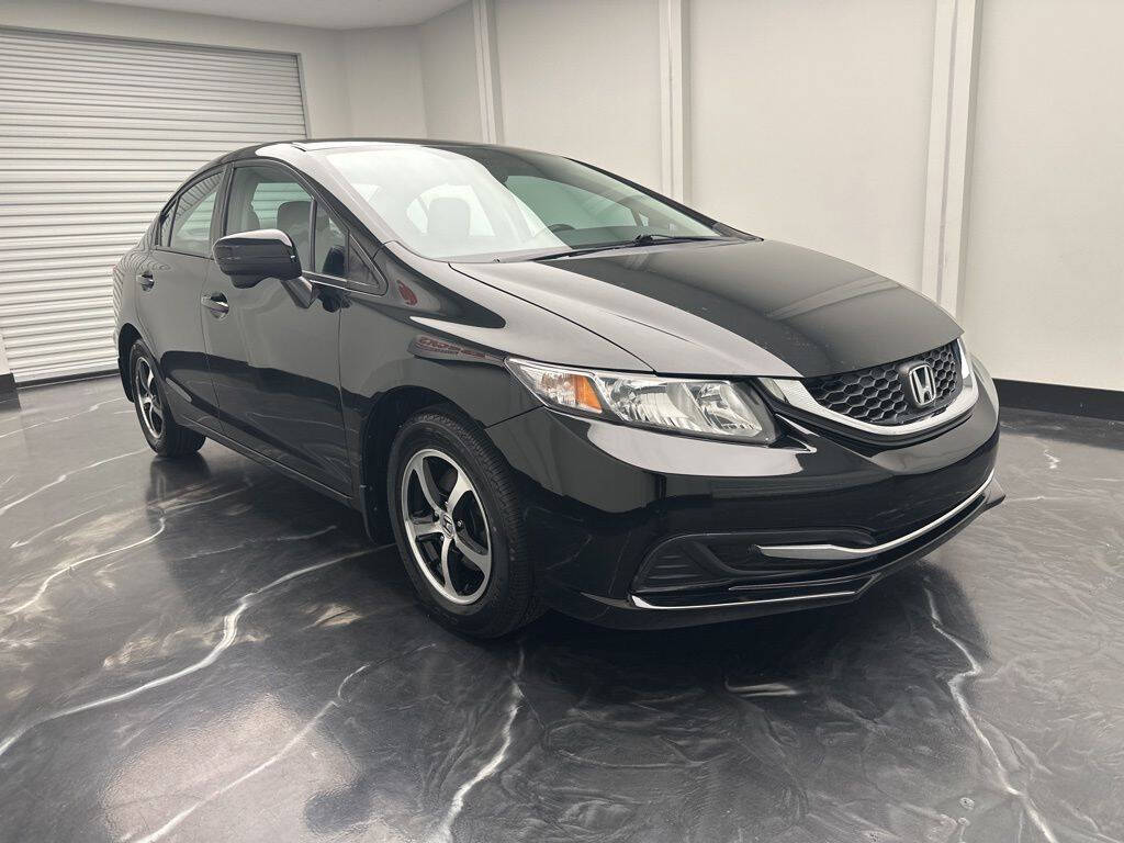 2015 Honda Civic SE Image 2 of 31