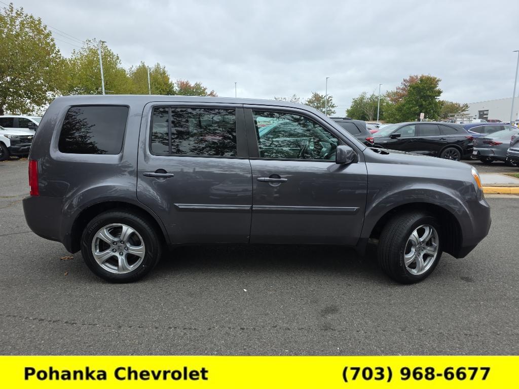 2015 Honda Pilot EX Image 4 of 37