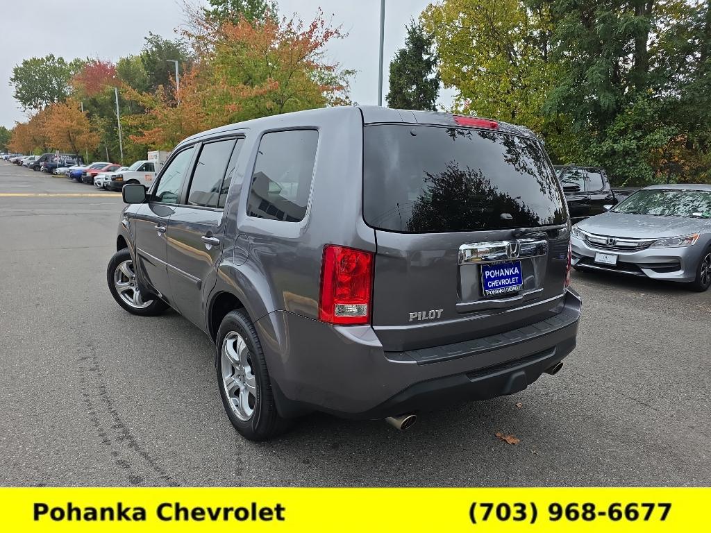2015 Honda Pilot EX Image 7 of 37