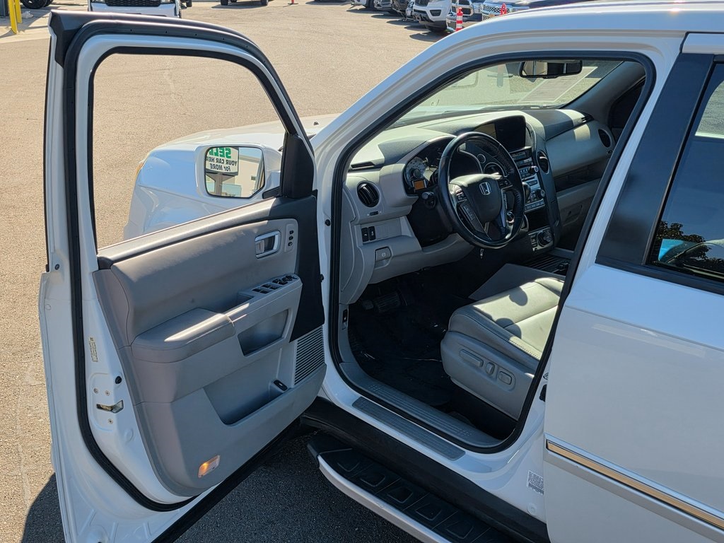 2015 Honda Pilot Touring Image 20 of 44