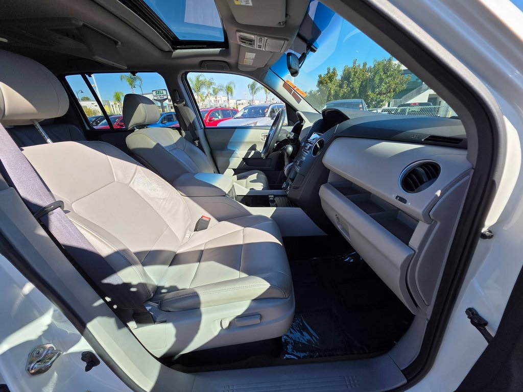 2015 Honda Pilot Touring Image 15 of 44