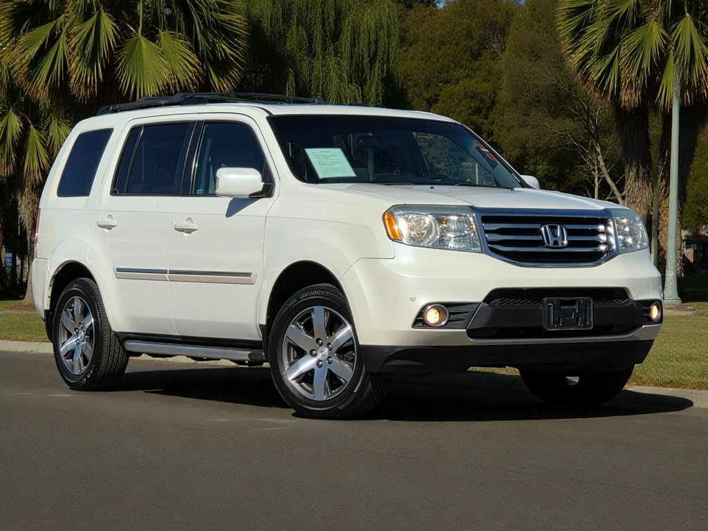 2015 Honda Pilot Touring Image 4 of 44