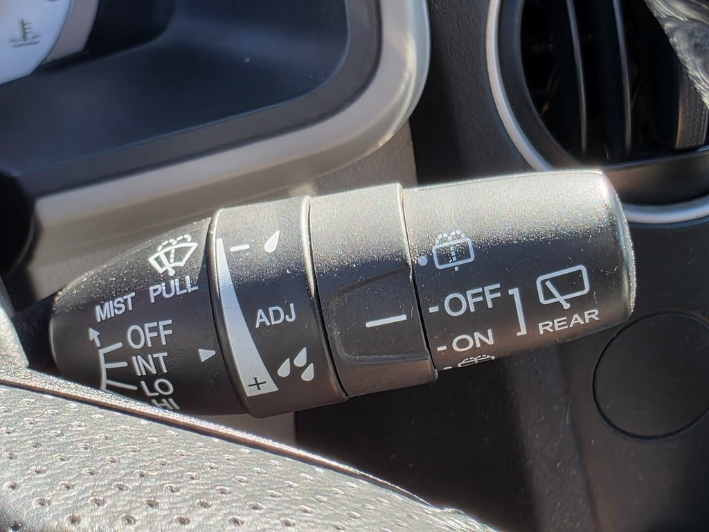 2015 Honda Pilot Touring Image 34 of 44