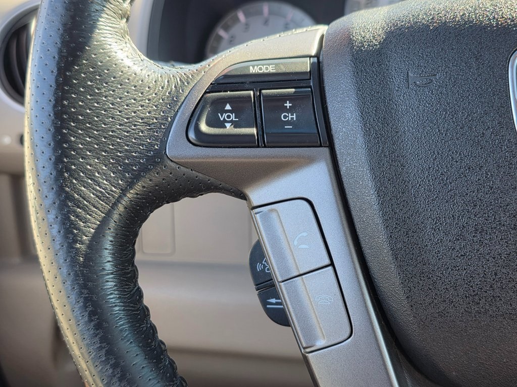 2015 Honda Pilot Touring Image 40 of 44