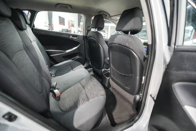 2015 Hyundai Accent GS Image 33 of 104