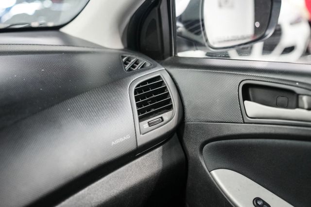 2015 Hyundai Accent GS Image 72 of 104
