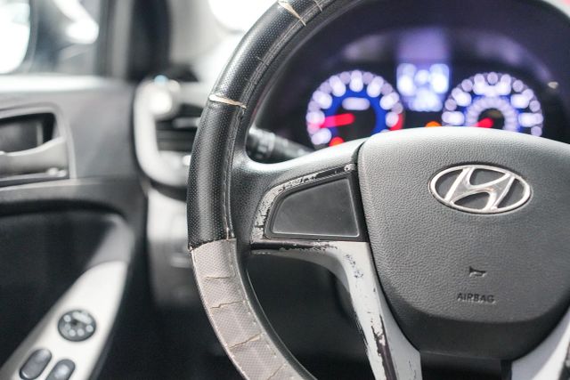 2015 Hyundai Accent GS Image 55 of 104