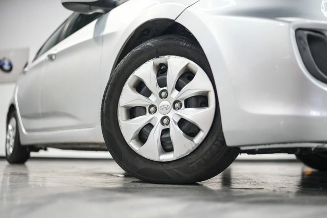 2015 Hyundai Accent GS Image 26 of 104