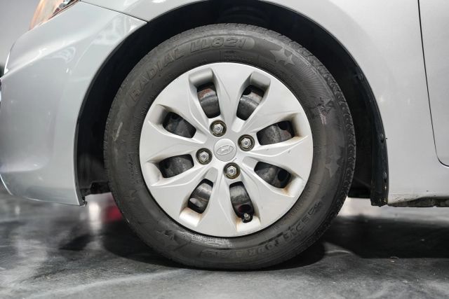 2015 Hyundai Accent GS Image 23 of 104