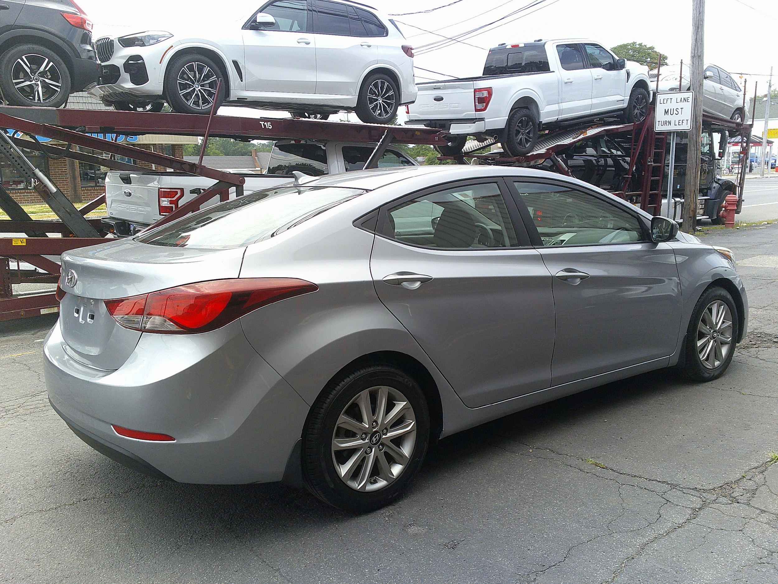 Vehicle image 8 of 23