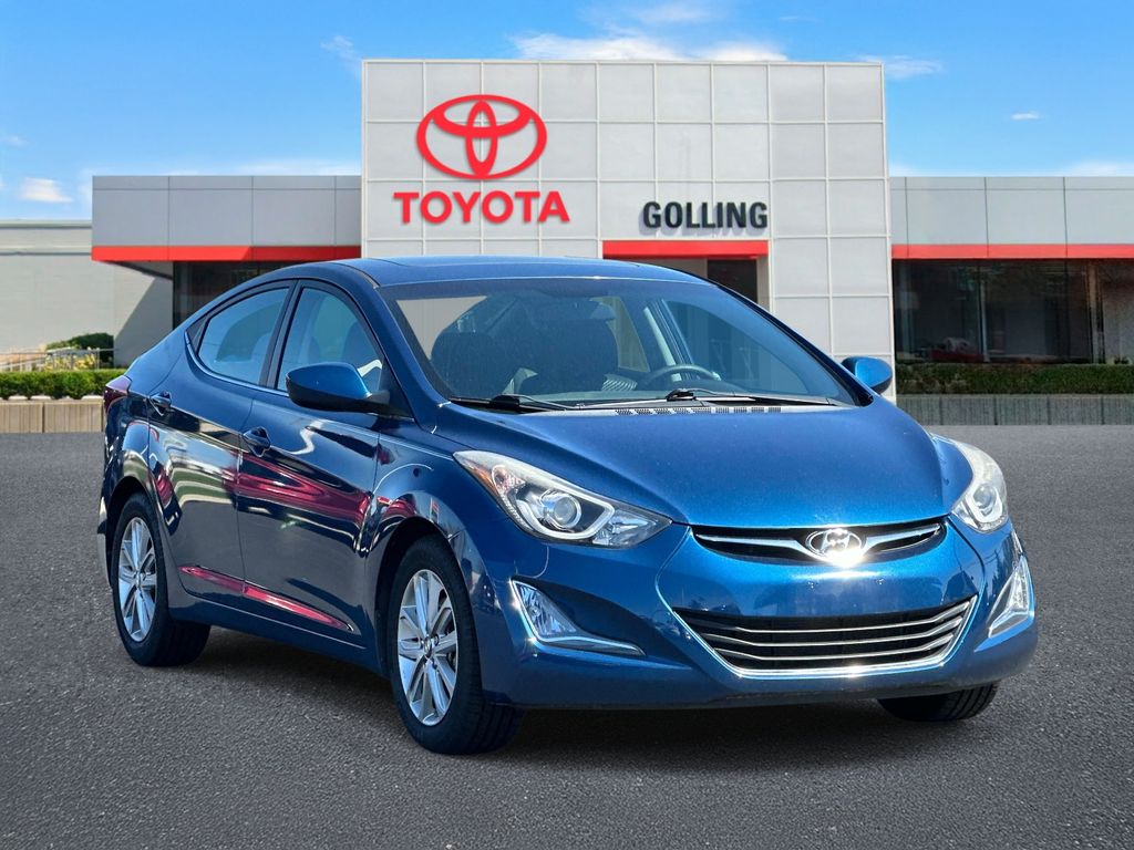 2015 Hyundai Elantra SE Image 2 of 31