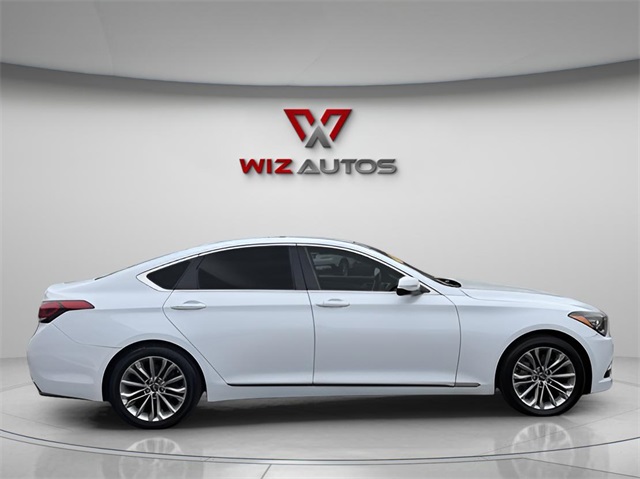 2015 Hyundai Genesis 3.8L Image 4 of 19