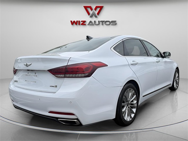 2015 Hyundai Genesis 3.8L Image 5 of 19