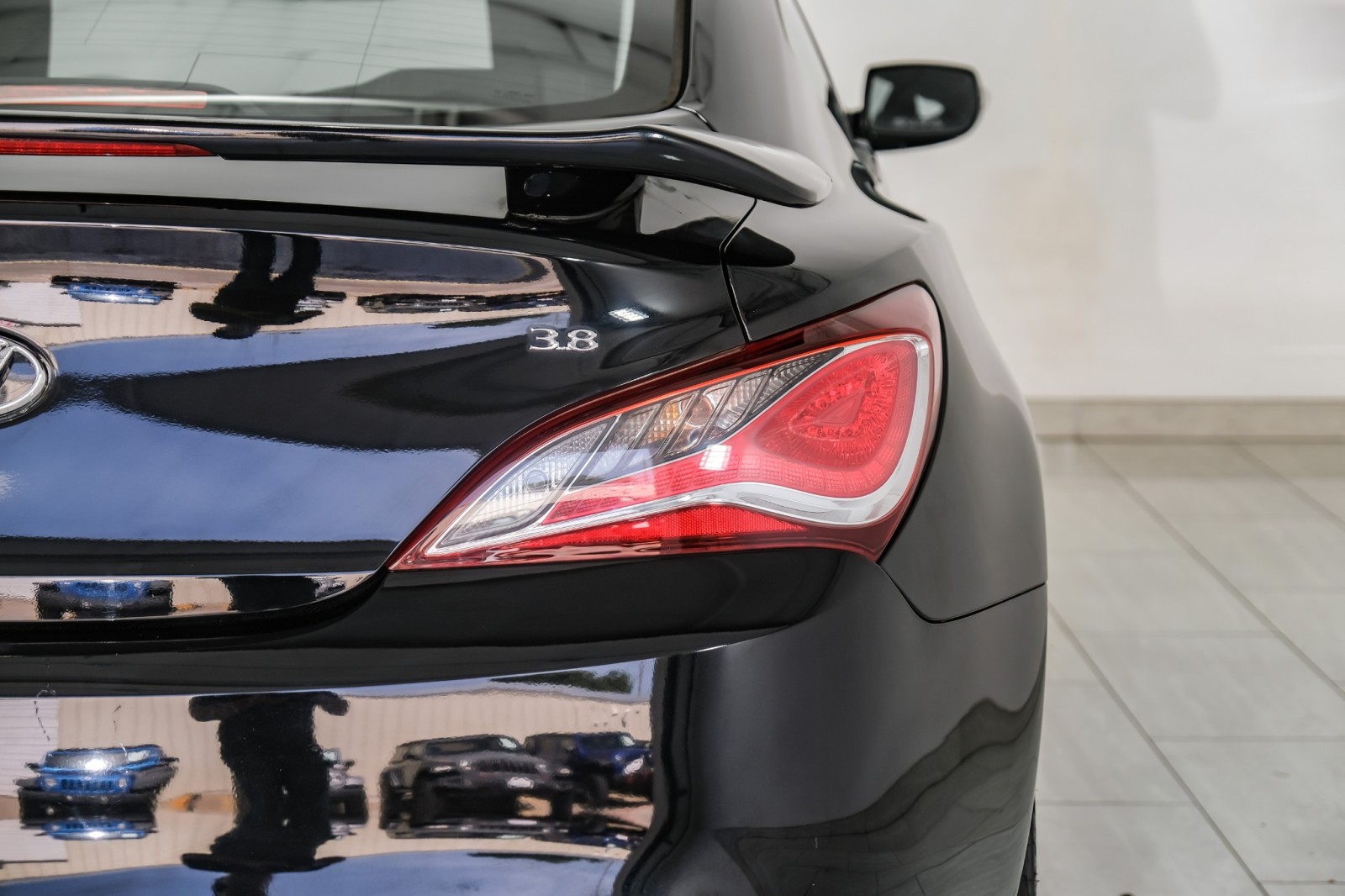 2015 Hyundai Genesis 3.8 Base Image 62 of 68