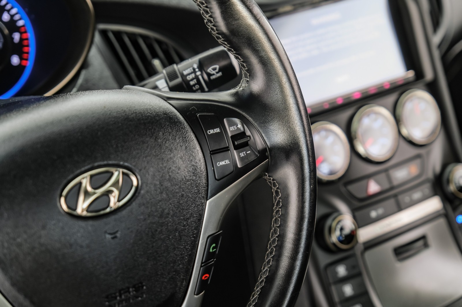 2015 Hyundai Genesis 3.8 Base Image 55 of 68
