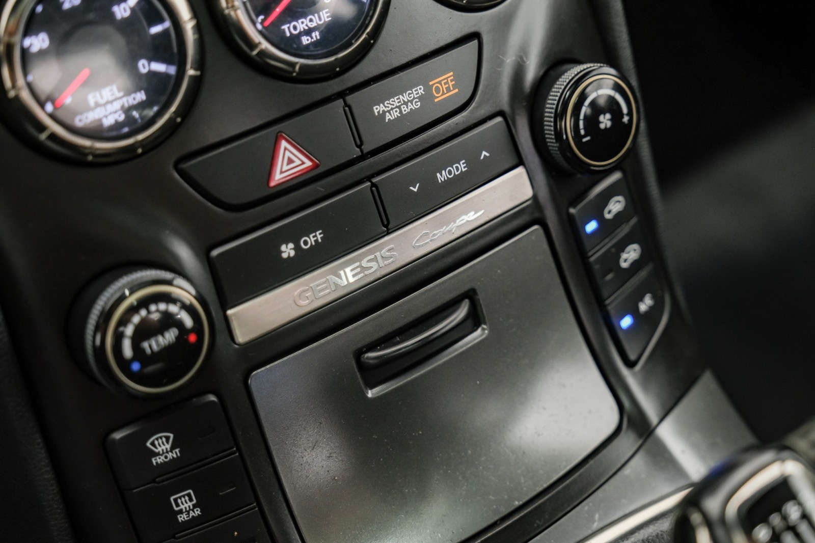 2015 Hyundai Genesis 3.8 Base Image 54 of 68