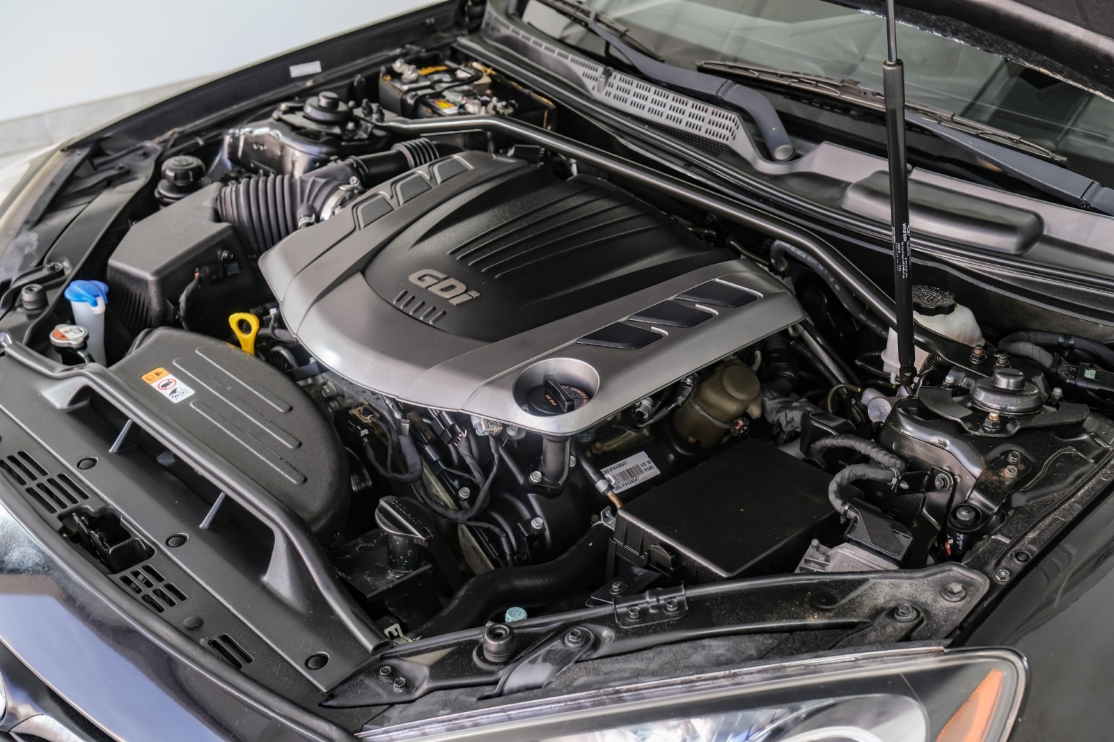 2015 Hyundai Genesis 3.8 Base Image 15 of 68