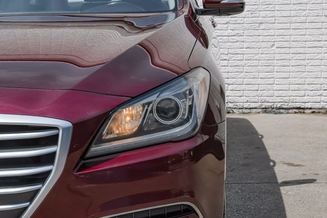 2015 Hyundai Genesis 3.8L Image 41 of 53