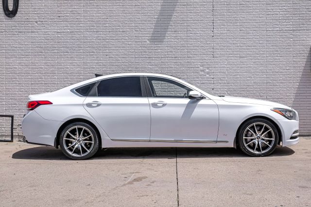 2015 Hyundai Genesis 5.0L Image 4 of 65