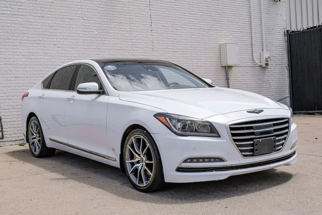 2015 Hyundai Genesis 5.0L Image 3 of 65