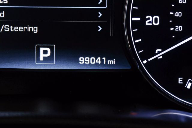 2015 Hyundai Genesis 5.0L Image 18 of 65