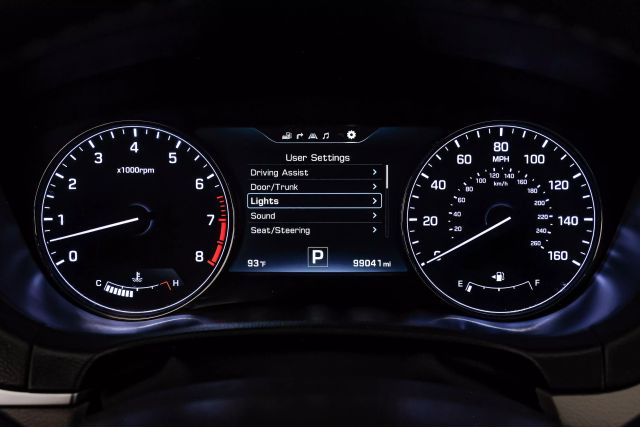 2015 Hyundai Genesis 5.0L Image 17 of 65