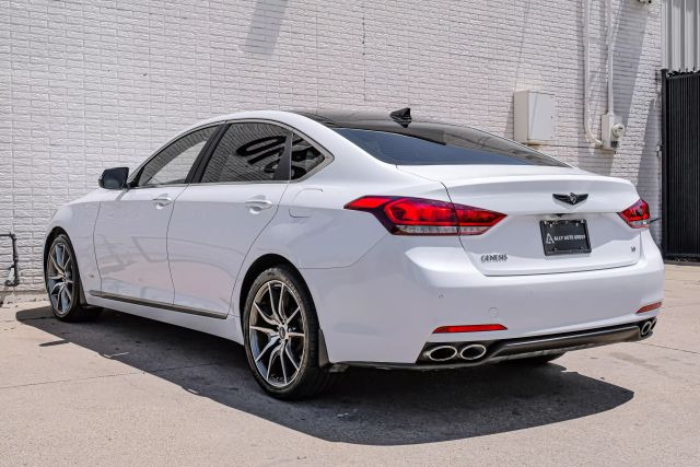 2015 Hyundai Genesis 5.0L Image 7 of 65