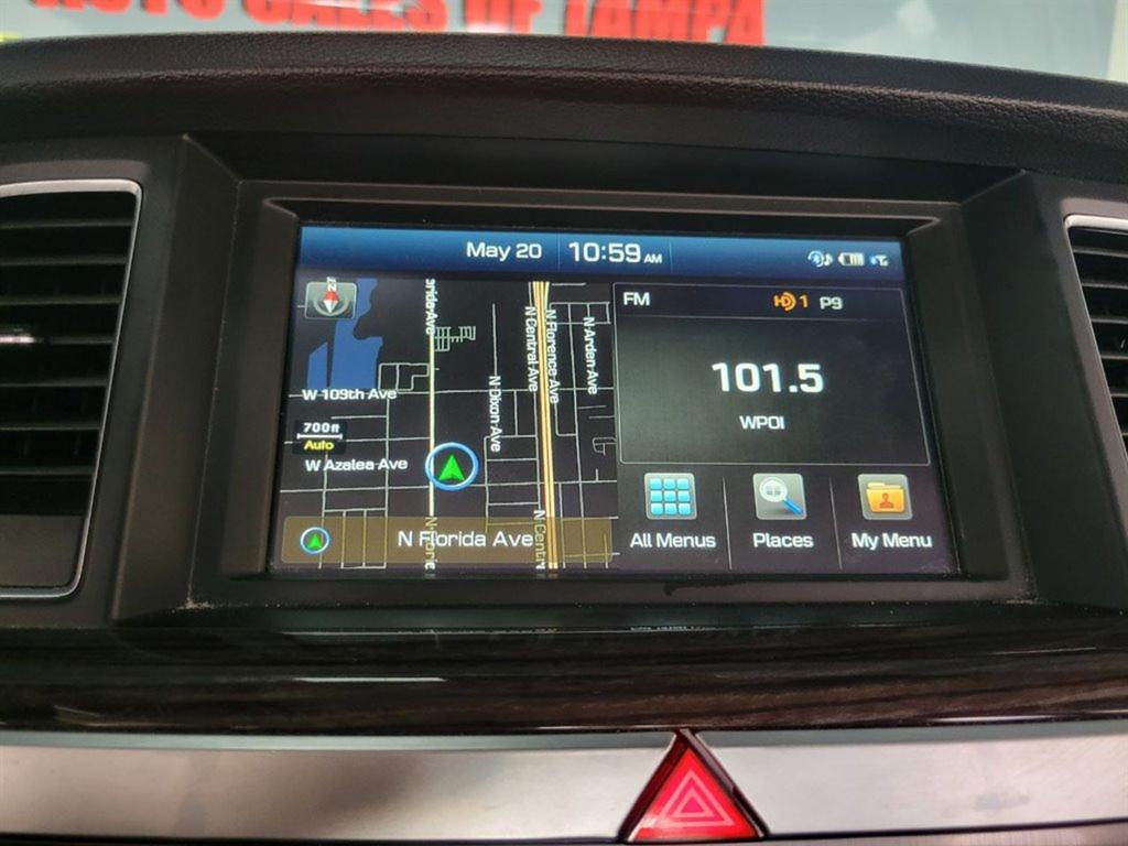 2015 Hyundai Genesis 3.8L Image 19 of 38