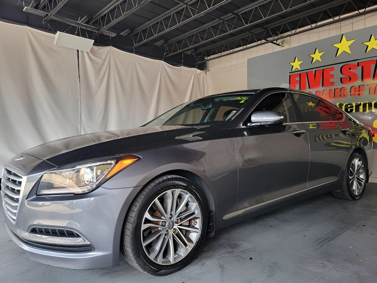 2015 Hyundai Genesis 3.8L Image 34 of 38