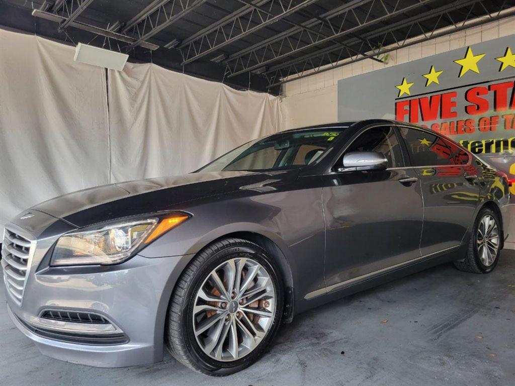 2015 Hyundai Genesis 3.8L Image 1 of 38
