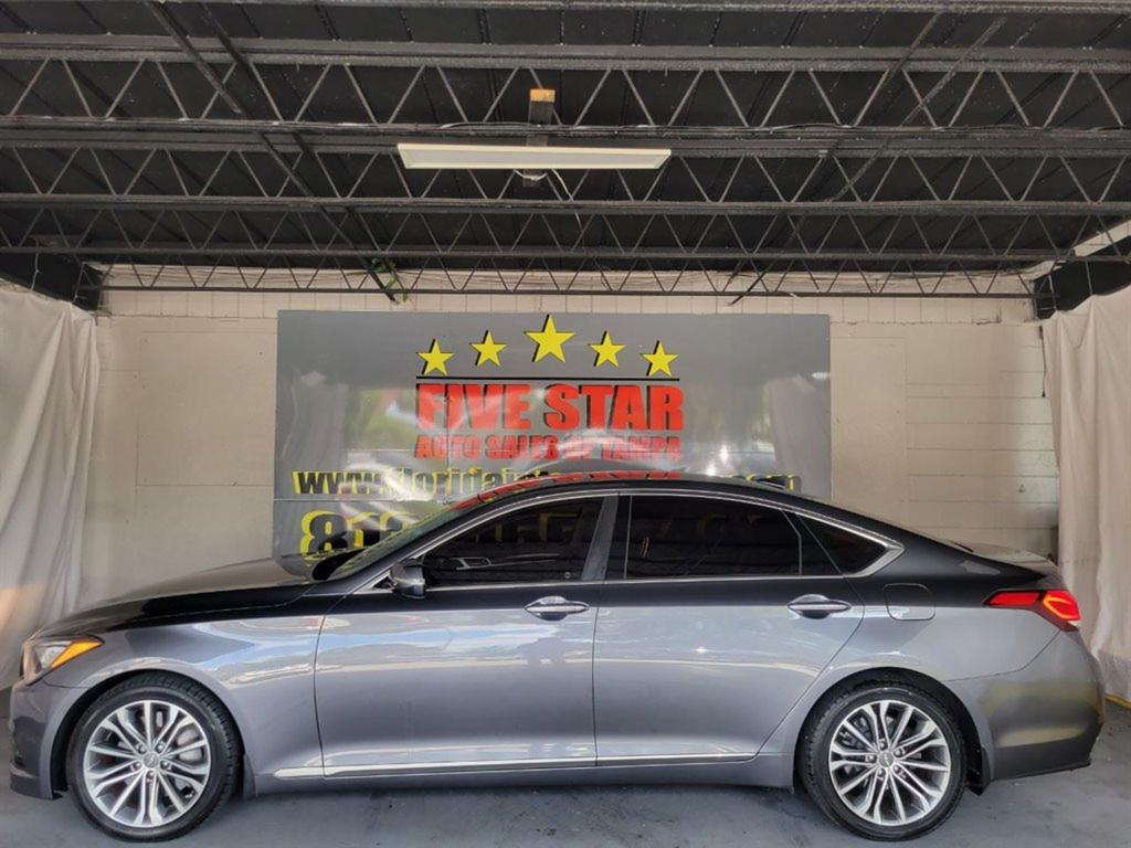 2015 Hyundai Genesis 3.8L Image 7 of 38