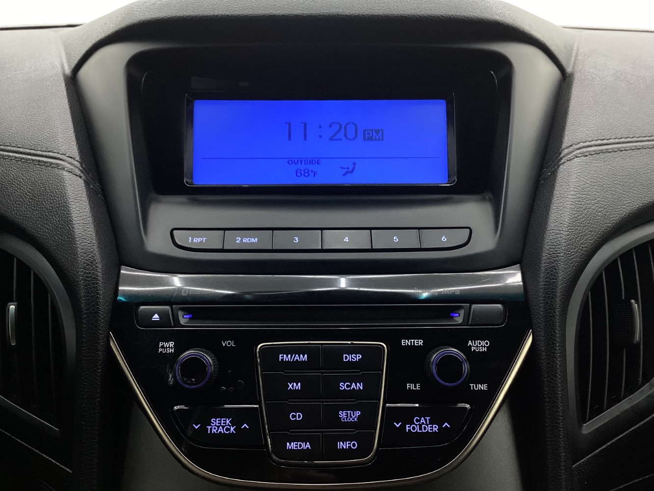 2015 Hyundai Genesis 3.8 Base Image 28 of 43