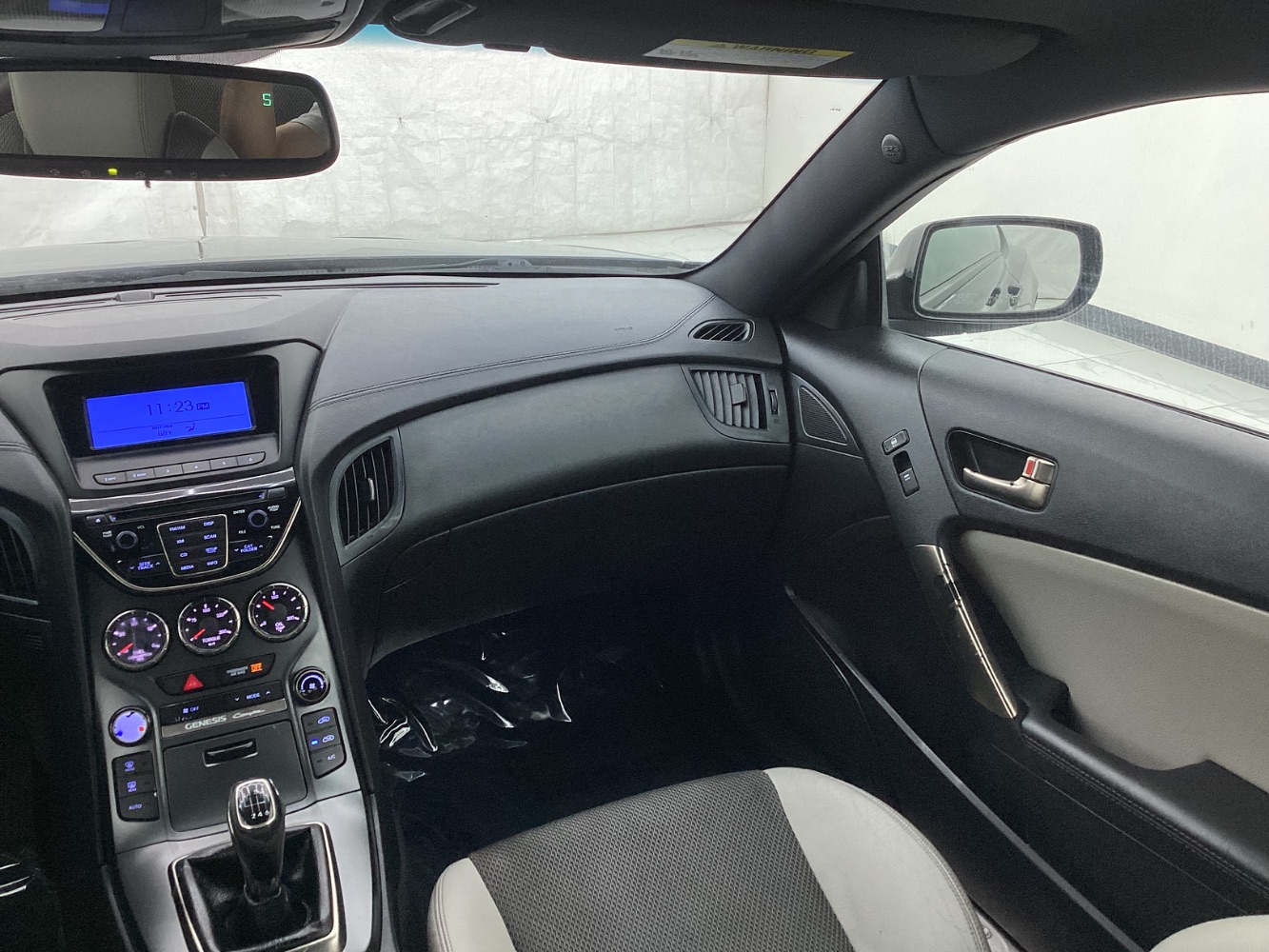 2015 Hyundai Genesis 3.8 Base Image 21 of 43