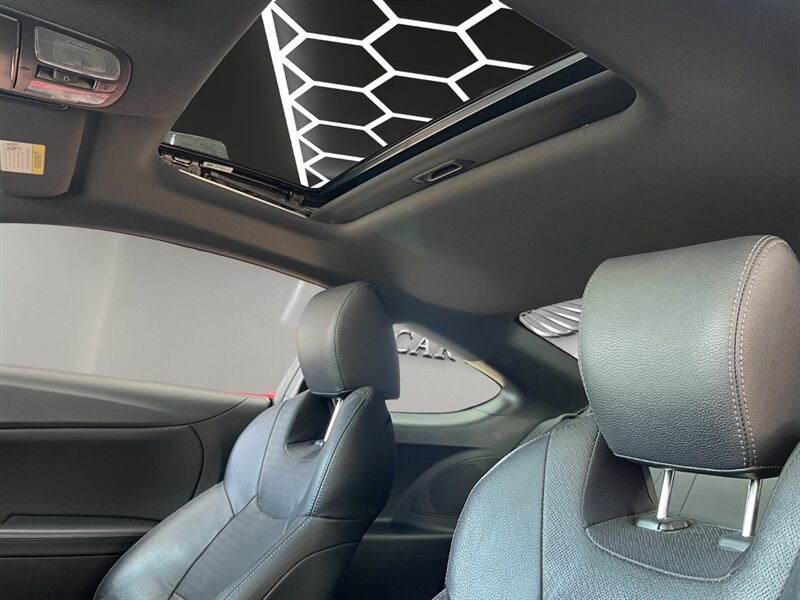Vehicle image 11 of 20