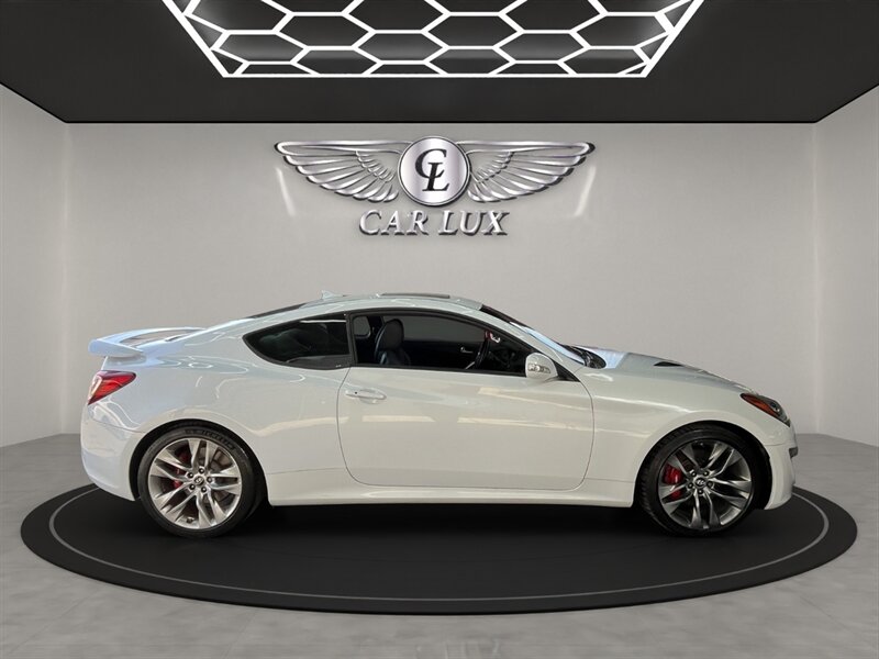 Vehicle image 3 of 20